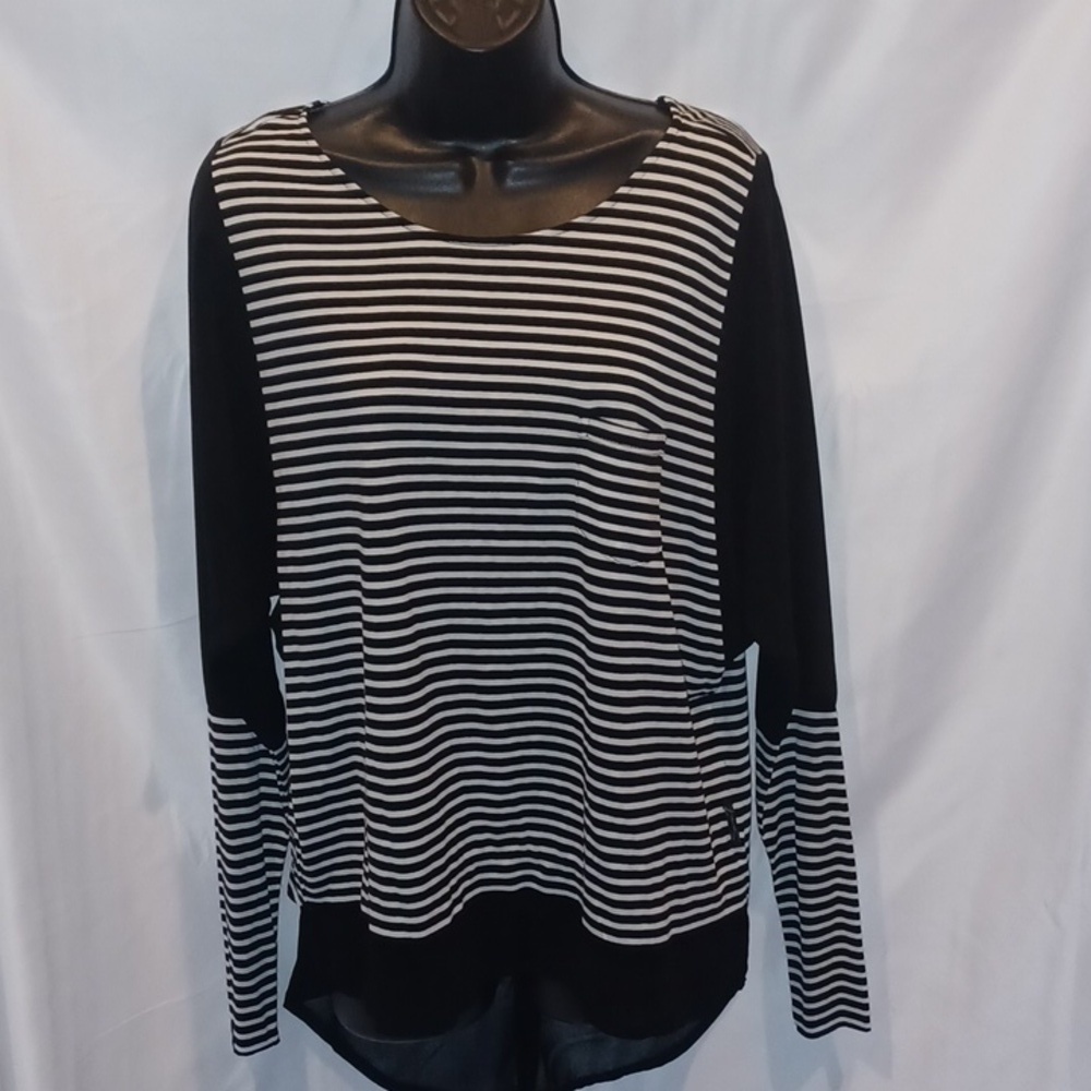 Seven7 Luxe Lane Bryant Long sheer sleeves TShirt